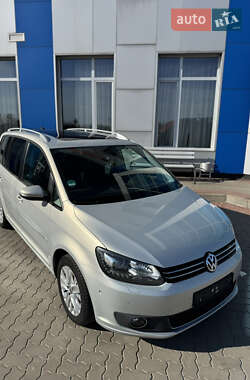Мінівен Volkswagen Touran 2013 в 