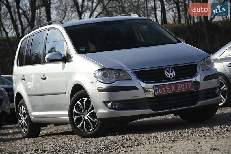 Мінівен Volkswagen Touran 2008 в 