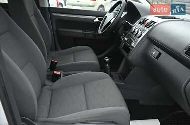 Мінівен Volkswagen Touran 2008 в 