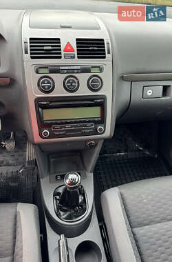 Минивэн Volkswagen Touran 2010 в 