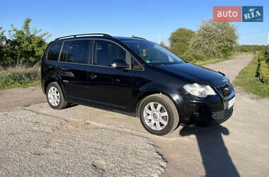 Мінівен Volkswagen Touran 2009 в 