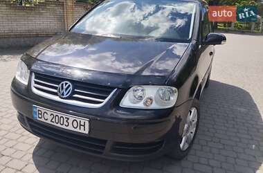 Минивэн Volkswagen Touran 2004 в 