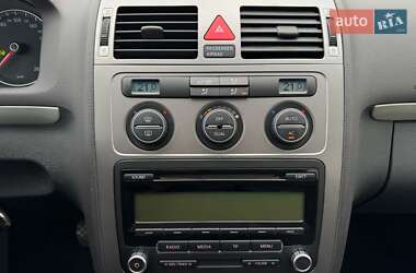 Мінівен Volkswagen Touran 2009 в 