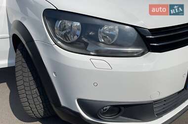 Мінівен Volkswagen Touran 2011 в 