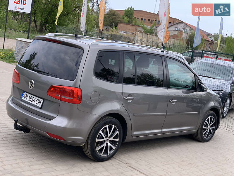 Мінівен Volkswagen Touran 2011 в Бердичеві