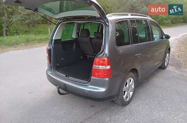 Минивэн Volkswagen Touran 2006 в 