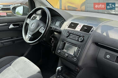 Мінівен Volkswagen Touran 2010 в 
