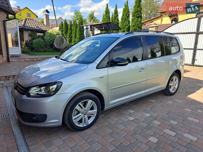 Volkswagen Touran 2012