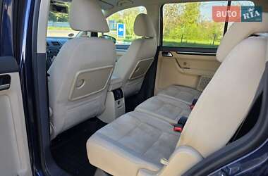 Минивэн Volkswagen Touran 2010 в 