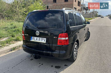 Мінівен Volkswagen Touran 2005 в 
