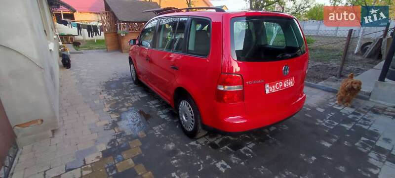 Мінівен Volkswagen Touran 2006 в Демидівці