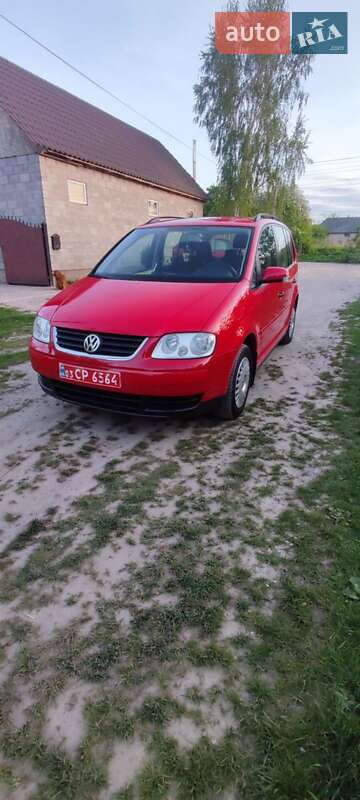 Мінівен Volkswagen Touran 2006 в Демидівці