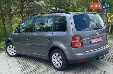 Минивэн Volkswagen Touran 2007 в 