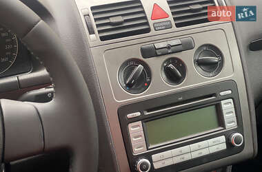 Минивэн Volkswagen Touran 2007 в 