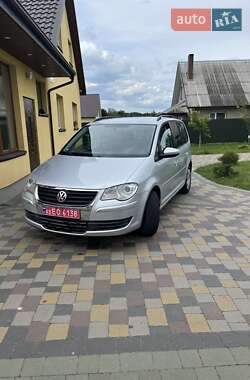 Мінівен Volkswagen Touran 2009 в Ковелі