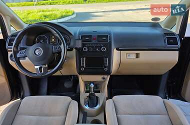 Минивэн Volkswagen Touran 2010 в 