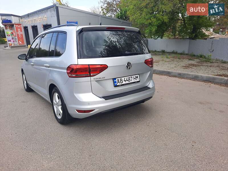 Микровэн Volkswagen Touran 2016 в Виннице