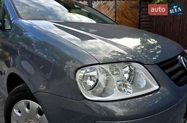 Мінівен Volkswagen Touran 2004 в 