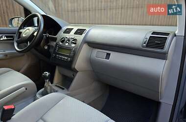 Мінівен Volkswagen Touran 2004 в 