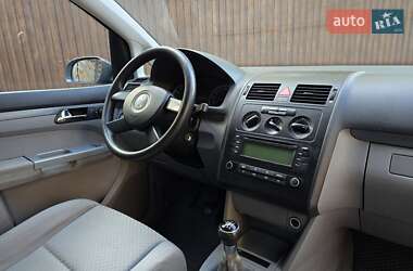 Мінівен Volkswagen Touran 2004 в 