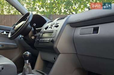 Мінівен Volkswagen Touran 2004 в 