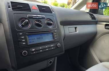 Мінівен Volkswagen Touran 2004 в 