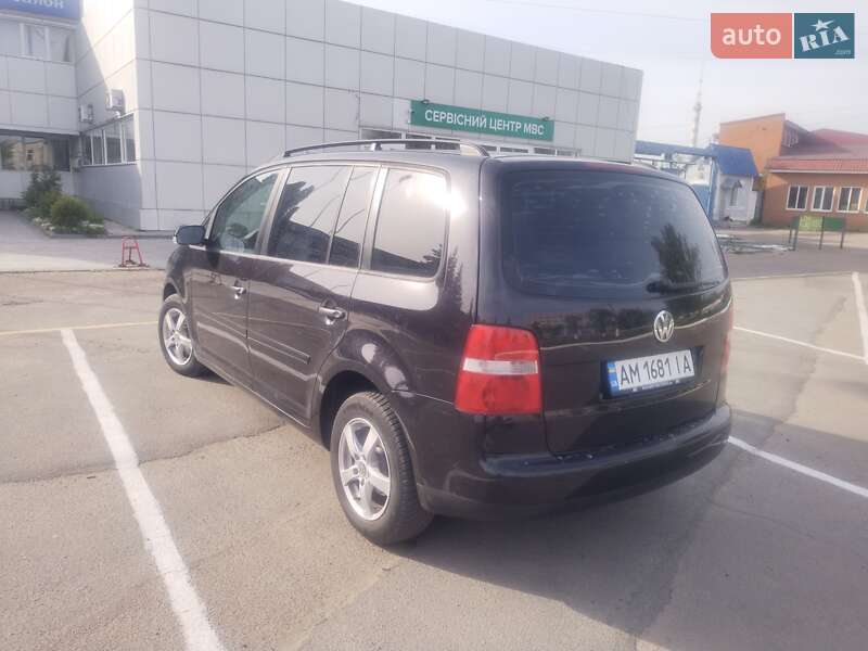 Минивэн Volkswagen Touran 2005 в Бердичеве