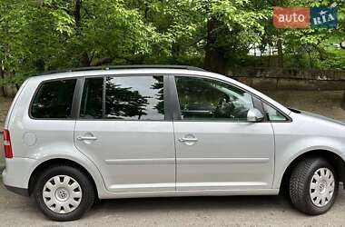 Мінівен Volkswagen Touran 2004 в Києві