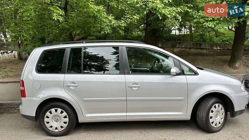 Volkswagen Touran 2004
