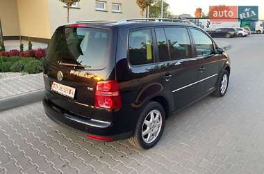 Минивэн Volkswagen Touran 2007 в 