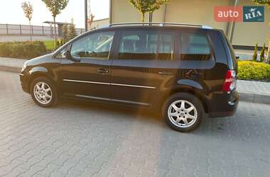 Минивэн Volkswagen Touran 2007 в 