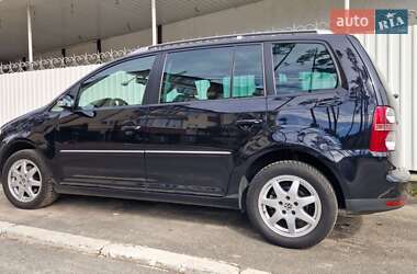 Минивэн Volkswagen Touran 2007 в 