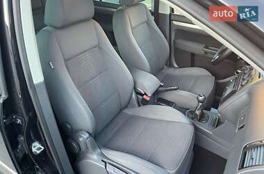 Минивэн Volkswagen Touran 2007 в 