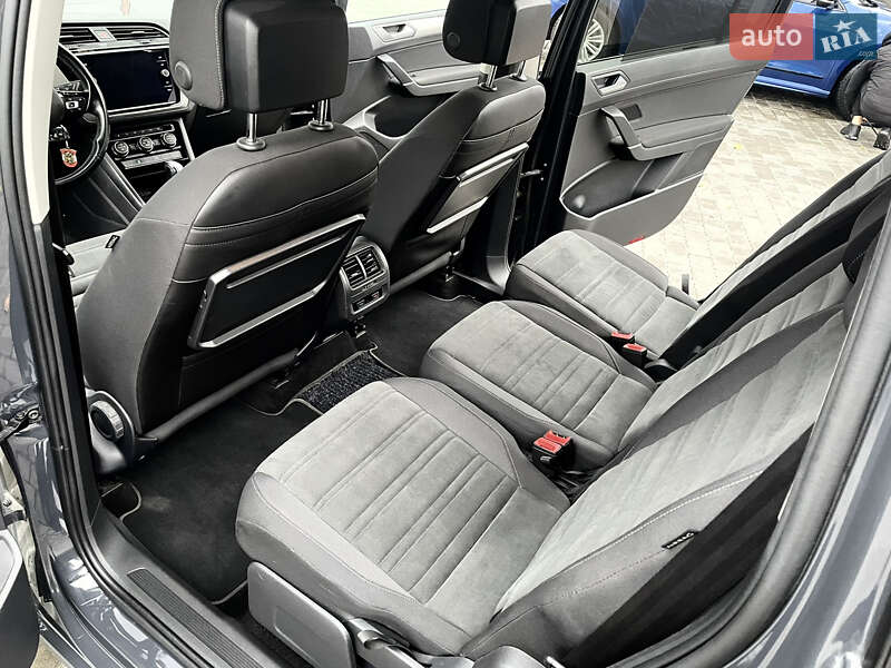 Мікровен Volkswagen Touran 2018 в Кропивницькому