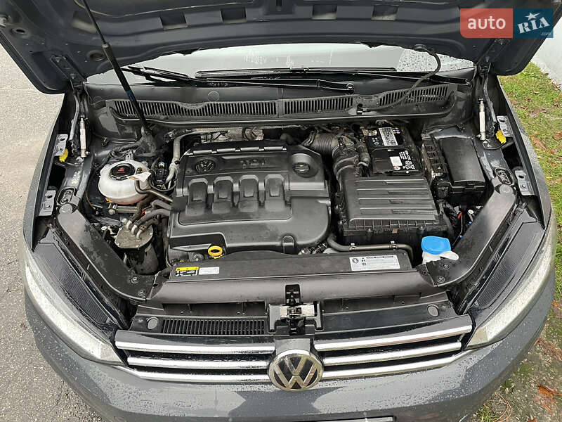 Мікровен Volkswagen Touran 2018 в Кропивницькому