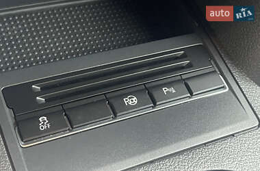 Мінівен Volkswagen Touran 2011 в 