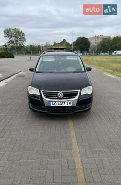 Мінівен Volkswagen Touran 2008 в 