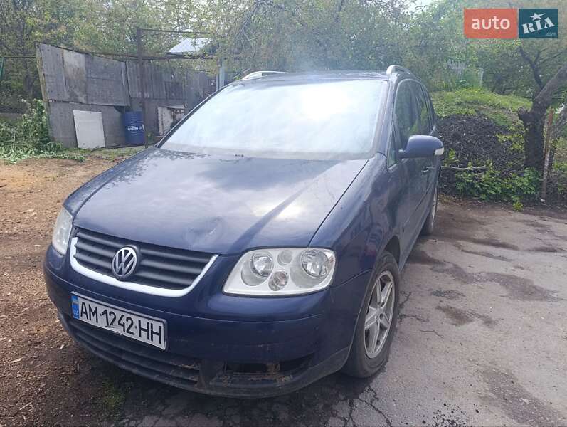 Мінівен Volkswagen Touran 2003 в 