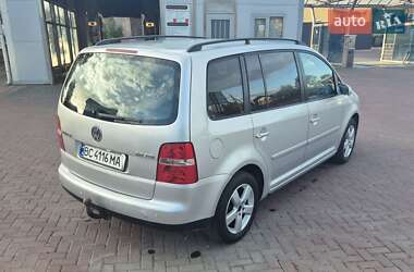 Минивэн Volkswagen Touran 2005 в 
