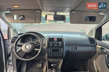 Минивэн Volkswagen Touran 2005 в 