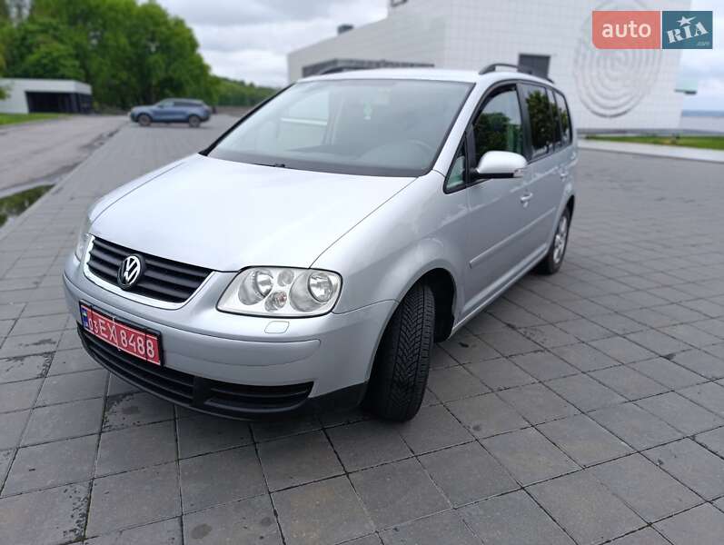 Мінівен Volkswagen Touran 2005 в Світловодську