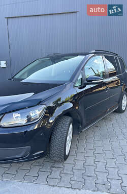 Минивэн Volkswagen Touran 2011 в 