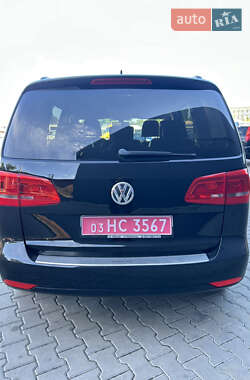 Минивэн Volkswagen Touran 2011 в 