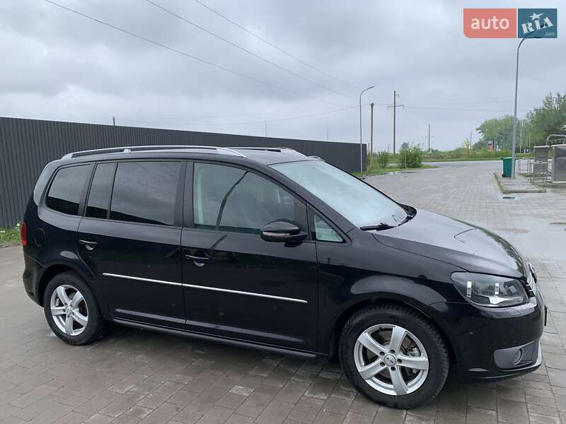 Мінівен Volkswagen Touran 2010 в Заліщиках
