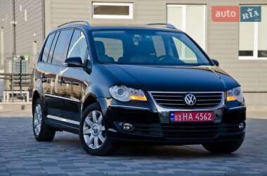 Мінівен Volkswagen Touran 2008 в 