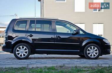 Мінівен Volkswagen Touran 2008 в 