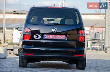 Мінівен Volkswagen Touran 2008 в 