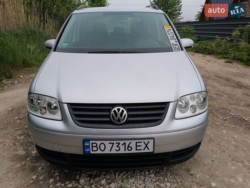 Мінівен Volkswagen Touran 2004 в Тернополі