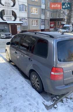 Минивэн Volkswagen Touran 2005 в 