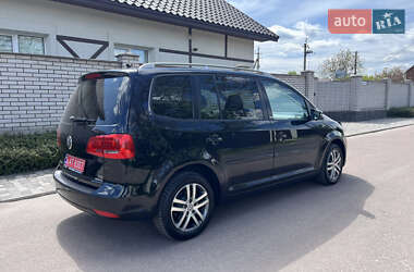 Минивэн Volkswagen Touran 2012 в 